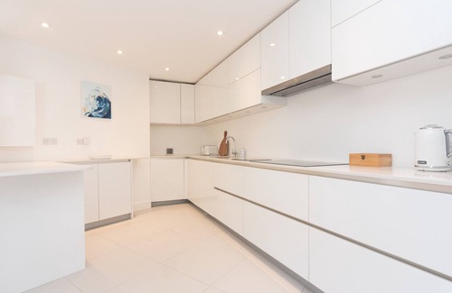 Richmond-upon-Thames House | Pass the Keys | Fabulous house central Richmond