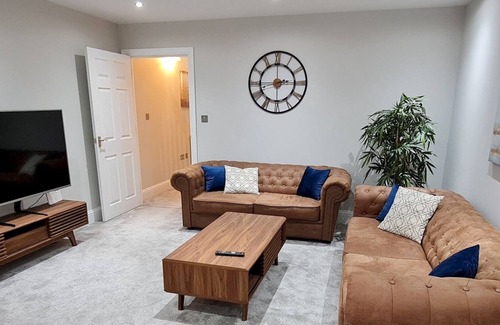 Sutton Coldfield Apartment | Pass the Keys | High-End Luxury Apartment in Sutton Coldfield
