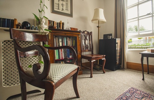 Lincoln House | Pass the Keys | Historic House with Cathedral Views