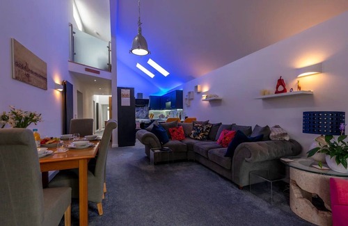 Stafford House | Pass the Keys | Modern and Stylish Bungalow