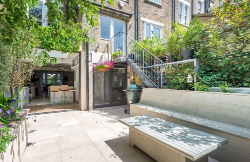 Mildmay House | Pass the Keys | Petherton · Beautiful 4-bd House, Patio, Lrg Garden, Near Park