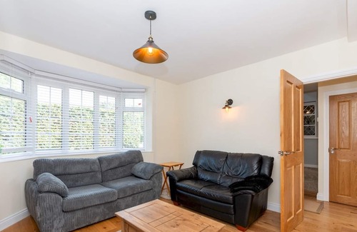 Caversham House | Pass the Keys | Recently Refurbished House in an Outstanding Area