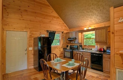 Gatlinburg - Pigeon Forge Cabin | Passion Pointe Getaway