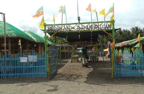 Lucena House | Pasyalan sa dalampasigan