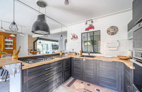 Locmariaquer House | PATAYO - Grande maison proche des plages avec piscine chauffée!