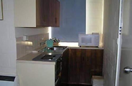 Kew Hotel | Pathfinder Motel