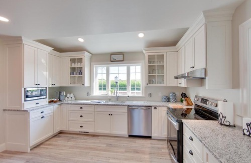 Gordonville House | Patio and Yard Newly Built Retreat in Ronks!