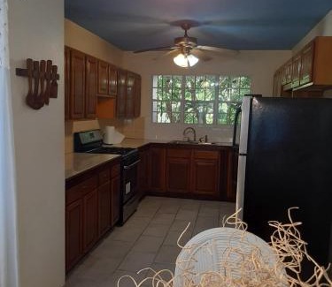St. Peters House | Patmay Greenery. Fresh air, vacation get away.