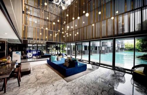 Patong Apartment | Patong rooftop Pool luxury Condo with Bathtub and sofa bed big balcony