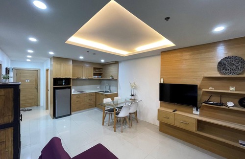 Patong Apartment | Patong Tower - 150m to the beach, shops, bars 1502