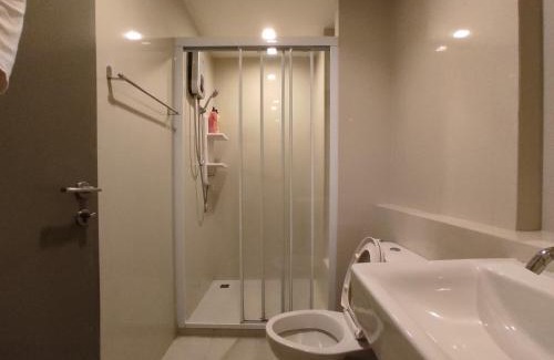 Pattaya Bay Apartment | Pattaya Beach Sea View Rooftop Pool Resort