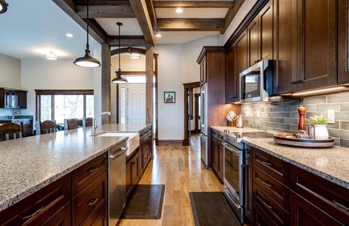 Bozeman House | Patterson Farm - Beautiful Home Just South of Bozeman Near Hyalite Canyon!
