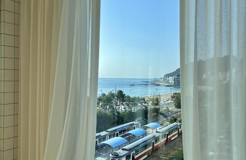 Haeundae House | Paul Mare Pool Villa