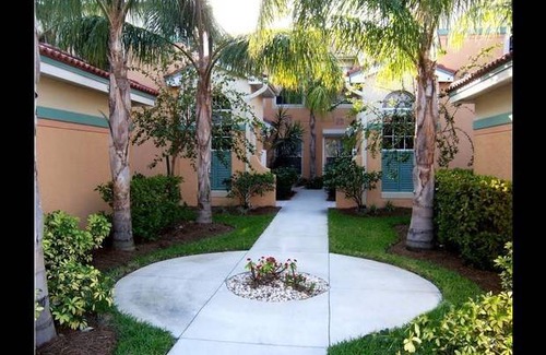 Bonita Springs Condo | Paul's Lighthouse Bay Condo