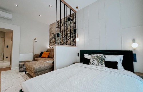 Terezvaros Apartment | Paulay 11 Center Designer Apartment