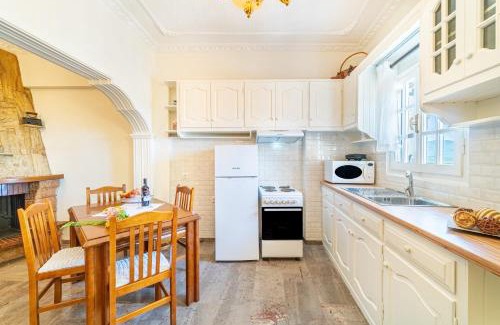 Dafnata Apartment | Pavlos Sofia Apartment