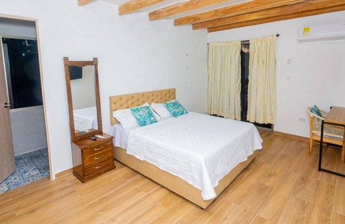 Tierra Bomba Island Apartment | PB-C4 HABITACIÓN TIPO CABAÑA CON DESAYUNO Y JACUZZI PRIVADO
