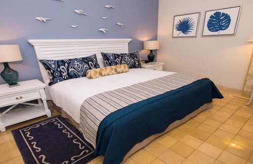 Cerritos Resort | PB Emerald Bay Owner Master Suite 1BR2B Oct 1-8, 2025