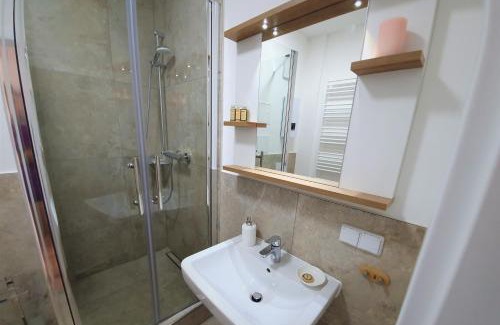 Senftenberg Apartment | PB Ferienwohnungen - FeWo 2 - Stilvoll eingerichtetes Apartment im Herzen Senftenbergs