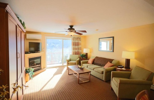 Lincoln Apartment | PB Jul 12-19, 1Mey, Lincoln, NH