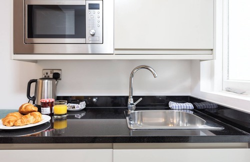Notting Dale Apartment | PBC | Studio Apartment in Bayswater (LS2)