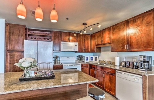 Panama City Beach Condo | PCB Resort Condo w/Balcony: Walk to Beach!