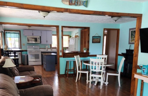 Steinhatchee Cottage | Peña's Sunshine Hideaway