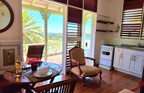 English Harbour Cottage | Peaceful 1 bedroom cottage with ocean views
