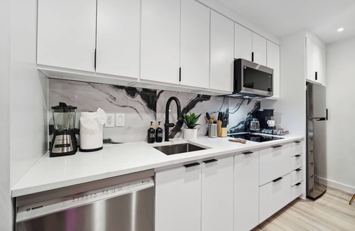 Oak Cliff Apartment | Peaceful 1-BR Stay w/Putting Green near Downtown