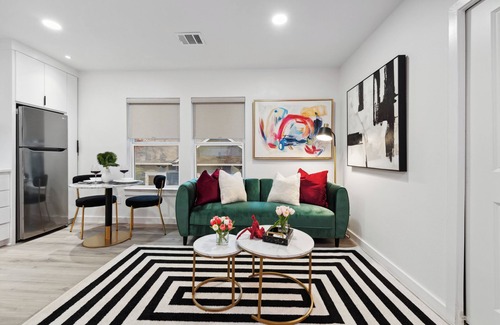 Oak Cliff Apartment | Peaceful 1-BR Stay w/Putting Green near Downtown