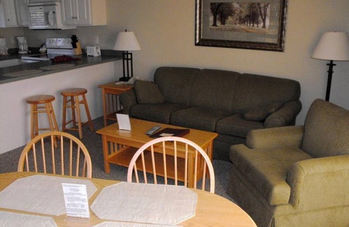 Tafton Apartment | Peaceful 1BR Condo Ideal for Secluded Getaway Tanglwood Resort