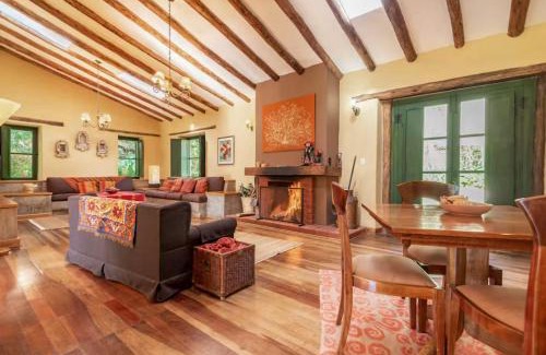 Pisac Villa | Peaceful 4BR Villa with Nature View