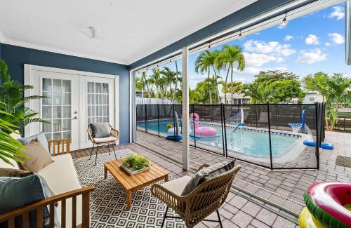 Fort Lauderdale House | Peaceful 5BR -Waterway Views Private Heated Pool