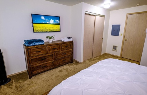 Salem House | Peaceful | 700Mbps+ Wifi | Work Here | Near Shops