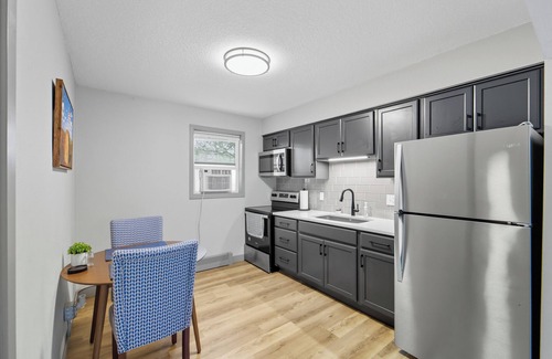 Altoona Apartment | Peaceful and Cozy - 2BR Apartment - Altoona