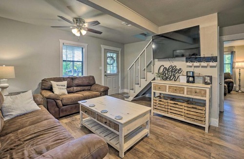Broken Bow House | Peaceful Broken Bow Cottage with Fire Pit!