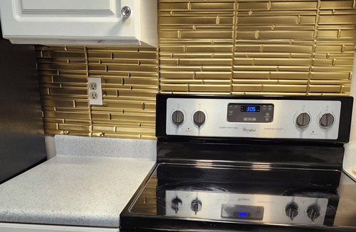 Kernersville House | Peaceful Castle themed home with 3 water fountains great place to relax