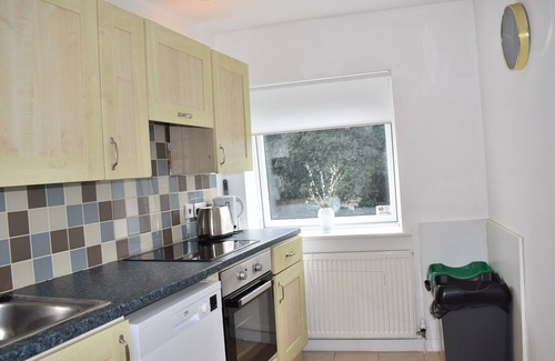 Chichester Apartment | Peaceful City Centre Top Floor Apartment - Located in the Heart of Chichester, Sleeping 2/3 People.