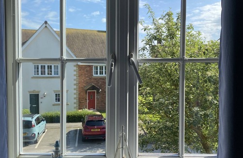 Filey House | Peaceful cottage by the sea! nTwo bedrooms with direct access to the beach.