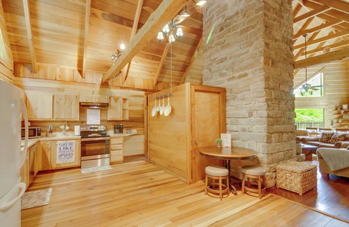 Bakerton House | Peaceful Country Home < 5 Mi to Lake Cumberland