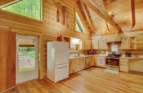 Bakerton House | Peaceful Country Home < 5 Mi to Lake Cumberland