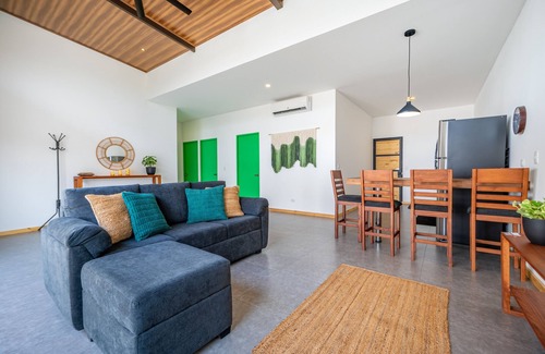 Tamarindo House | Peaceful dog-friendly family retreat with pool just 10 mins from Tamarindo