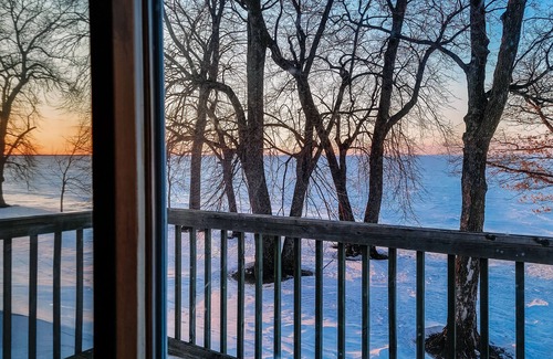 Onamia House | Peaceful End-Unit With Panoramic Lake Views! Perfect For All Seasons!