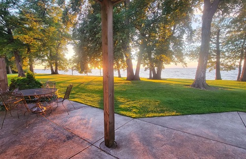 Onamia House | Peaceful End-Unit With Panoramic Lake Views! Perfect For All Seasons!