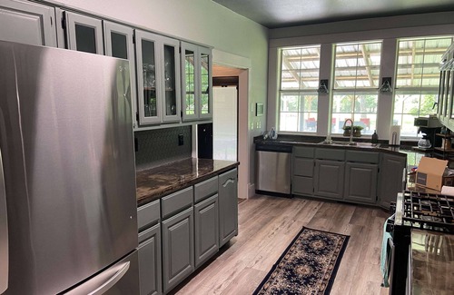 Little Flock House | Peaceful Farmhouse+2 King Beds+Game Room