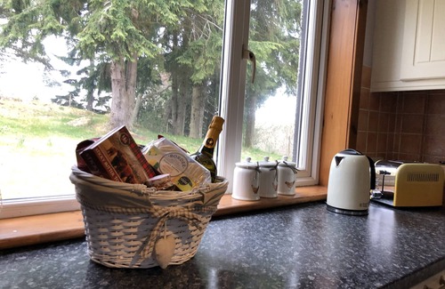 North Kessock Cottage | Peaceful Highland Country Cottage