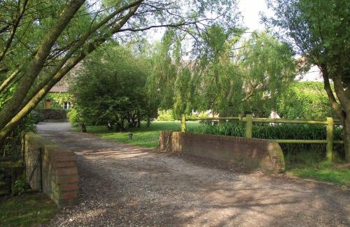 Quend House | Peaceful holiday home near Quend with pool