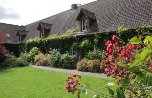 Quend House | Peaceful holiday home near Quend with pool