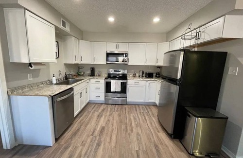 Bedford House | Peaceful Home in DFW Centernn