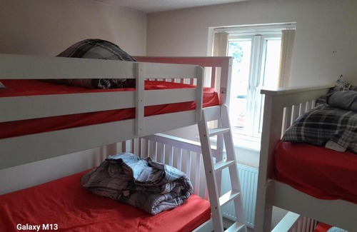 Nottingham House | Peaceful House Accommodating up to 15